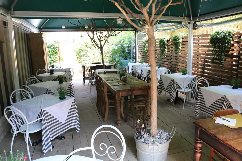 Hotel Bardolino Kültér fotó