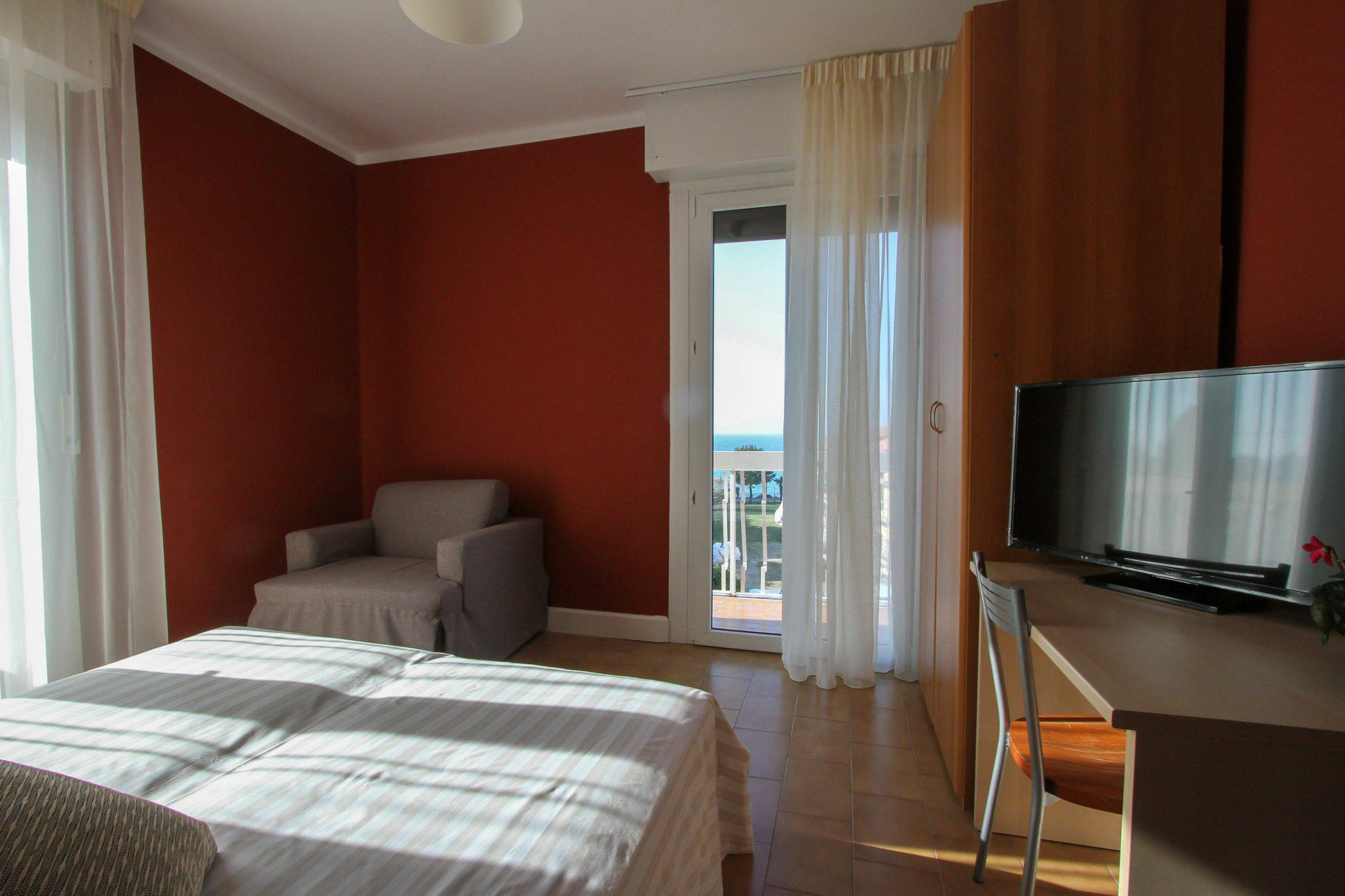 Hotel Bardolino Kültér fotó